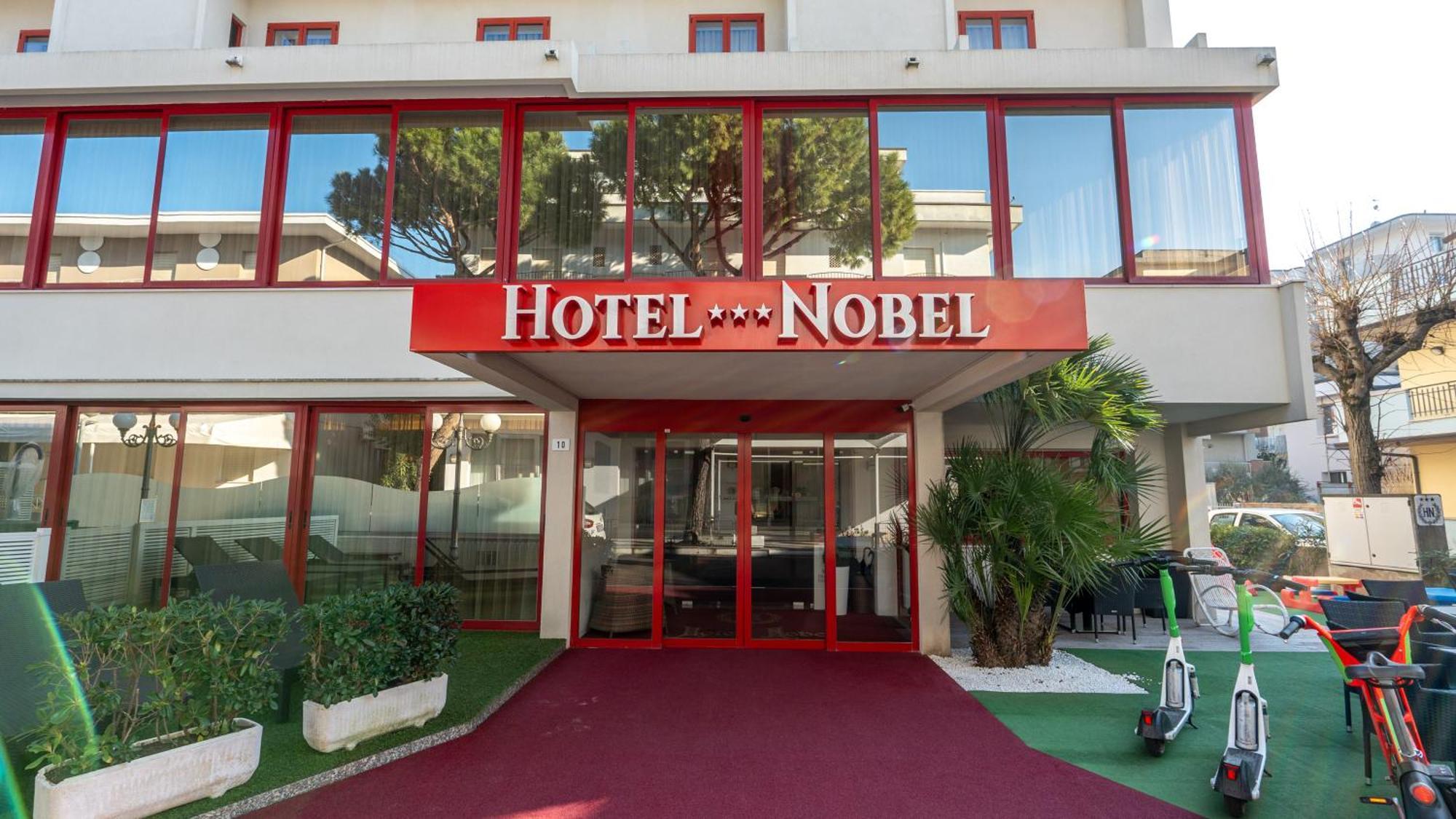 Hotel Nobel Rimini Exterior photo